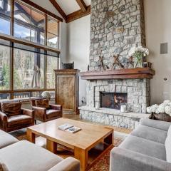 Refined 5 BR Private Home with Private Hot Tub