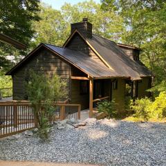 New Listing! Copper Ridge Lodge - 4 Bed, Hot Tub