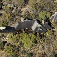 Tshwene Lodge