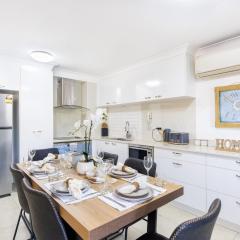 Spacious Newly Furnished 2bed Apartment in South Brisbane