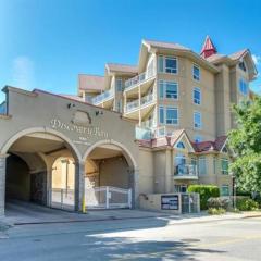 Downtown Kelowna 2 Bdrm 2 Bath Waterfront Condo