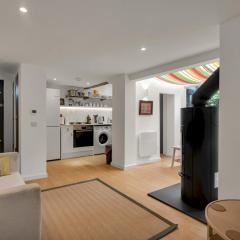 Pass the Keys Stunning Open Plan Home in City
