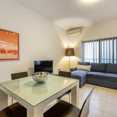 Modern & private 1BR APT in the Heart of Paceville by 360 Estates
