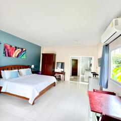 Lay Back Villa C4 Kitchen & High Speed Internet