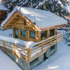 Mazot Rénové à Courchevel 1850, Skis aux Pieds - FR-1-564-83