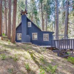 Crestline Vacation Rental, Close to Hiking Trails!