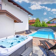 Stunning Home In Dugo Selo With Outdoor Swimming Pool, Jacuzzi And Wifi