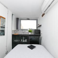 Monastiraki City Sleepbox- Unspoiled Athens Apartments