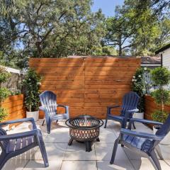 Treehouse is a Quaint 2 BR in an Up-and-Coming Part of Town, Pet Friendly with Fenced Yard and lounge area that is Close to Downtown Tampa