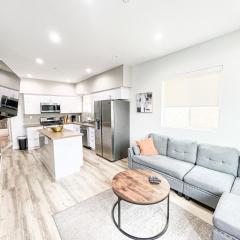 4BR Townhouse in Mid City -CR1