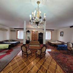 Индивидуальный домик в центре