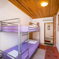 Ivica 2, studio apartment, Novalja
