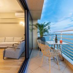 ICONIC SALONICA SUITE seafront