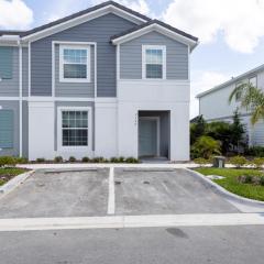 7155OML-Solterra Resort townhouse