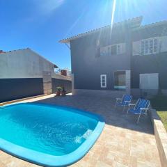 Casa 5 quartos nos ingleses 400 metros do mar