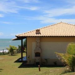 Casa espetacular em condomínio pé-na-areia, RZ15