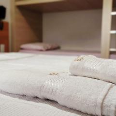 Suíte DiRoma Particular com Cozinha e Wi-Fi