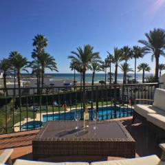 2204-Luxury apt on the beach,new,on duquesa port!