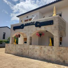 Studio Apartmani “Jarnečić”