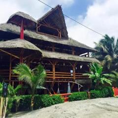 Hotel Bambu Mompiche