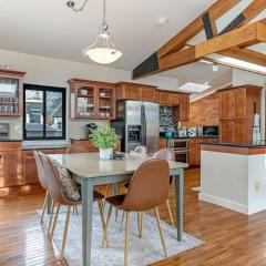 Spacious - High Ceilings - 4 Min to Beaver Creek