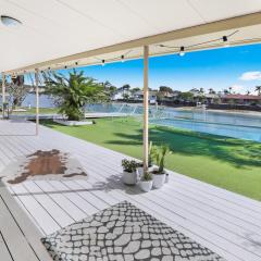 Mooloolaba Waterfront 4 bedroom Pet Friendly House