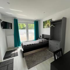 Moderne und helle 1-Zimmer-Wohnung für Feriengäste, Monteure und beruflich Reisende