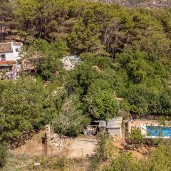 Amazing Home In El Gastor With Wifi, Swimming Pool And Private Swimming Pool