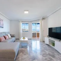 797 HOLIDAY RENTALS- Apartamento en Torremolinos para 7 con vistas al mar