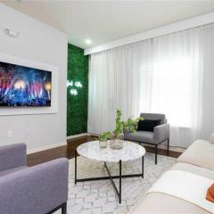 Modern Townhome 5 miles to Disney 8968