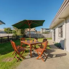 Location Plus - Whangamata Holiday Home