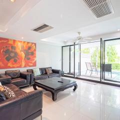 The Fairways Villas - 4 bedroom for 10 guests - 7kms to Patong beach