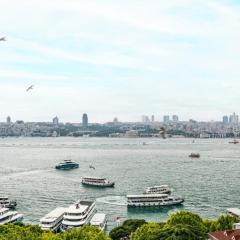 Duplex Flat w Panoramic Bosphorus View and Terrace