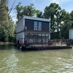 Floating Zen House