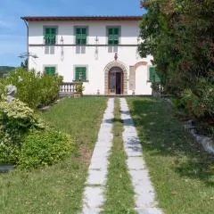 VILLA Castel del Monte PINOCCHIO story by COLLODI