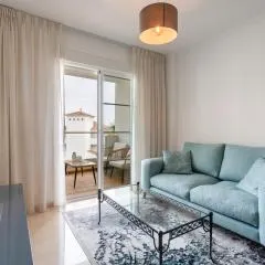 13 Modern apt for 6 guest with shared pool in Manilva Andalucia