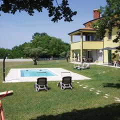 Villanova Apartments