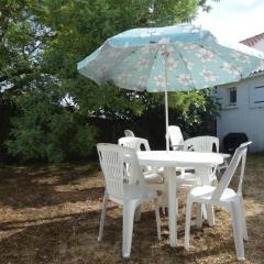 Studio spacieux 200m plage, terrasse privative, animaux admis, proximité commerces - FR-1-540-178