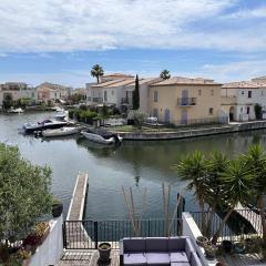 Charmante marina à Aigues Mortes