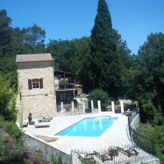 Trainhouse with big pool