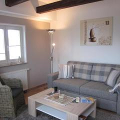 Hochwertige Wohnung mit 2 Fahrrädern, Balkon, ebenerdiger Dusche