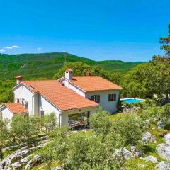 Rustic villa LENI