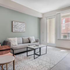 Dublin 2br w gym ac parking nr BART shops SFO-1419