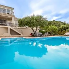 Villa Crystal