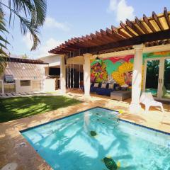 Relaxing Oasis with Pool heater and Cabana