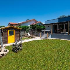 1 Bedroom Nice Home In Peroj