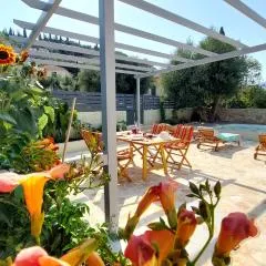 NIOS Luxury House & Studio