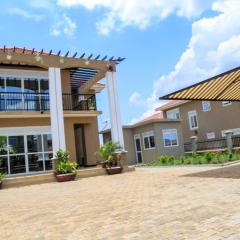 Beautiful Villa with stunning Serena golf course & lake views in Mirembe Villas Kigo