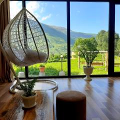 Kazbegi cottages qabarjina