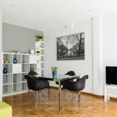 Sunlit 2BR Oasis in Metaxourghio 3min from metro